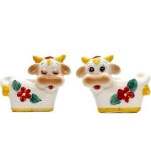 Vintage Lefton Hand Painted Anamorphic Cow Salt and Pepper Shakers